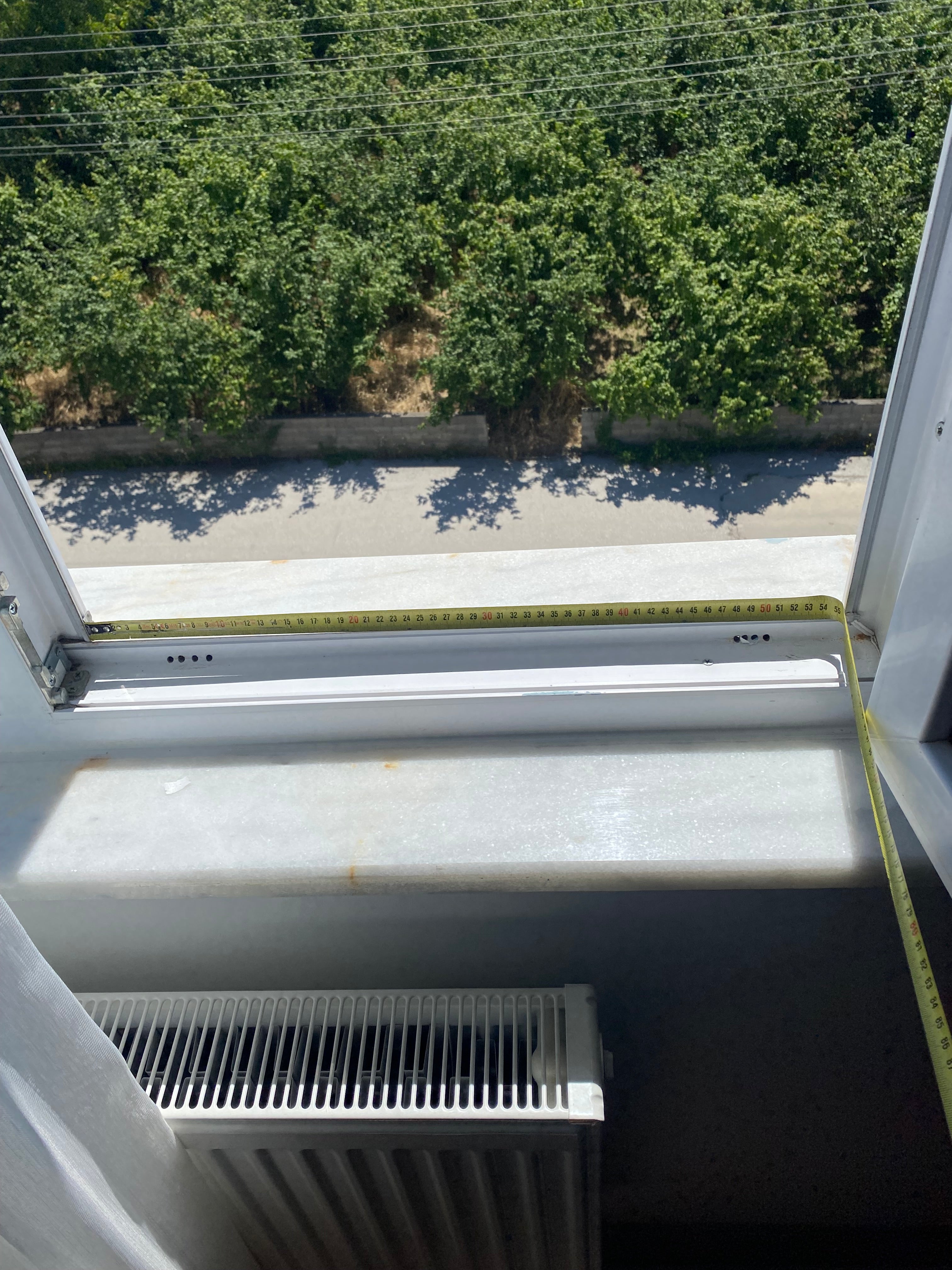 Klicksysteme Fly screens for windows and a hinged door frame