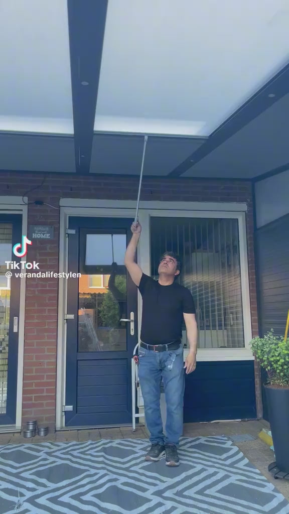 Video laden: Veranda Roof Blind with Thermal Fabric